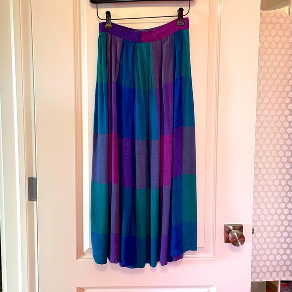 Vintage Side Buttoned Skirt - Picture 4 of 8